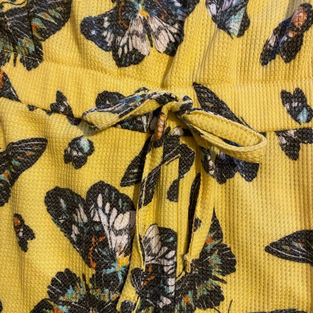 Butterfly print yellow strapless tube too shorts romper NWOT - Picture 3 of 6